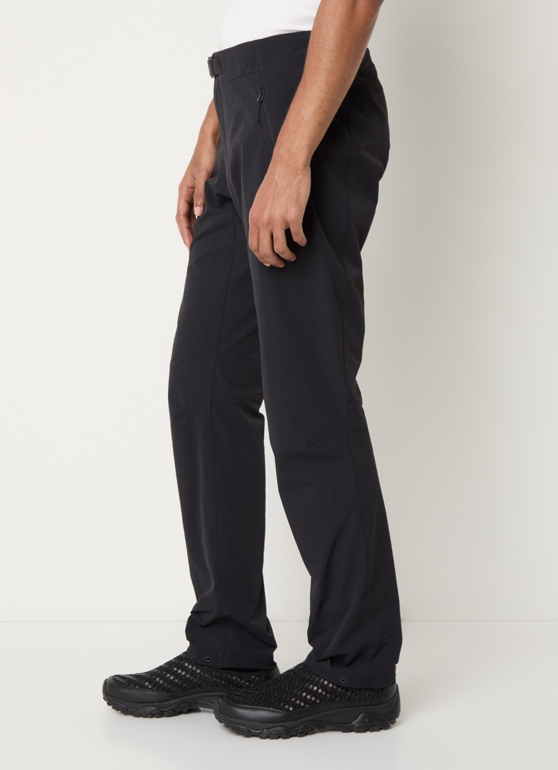Arc'teryx Gamma slim fit broek met ritszakken - detail 2 zwart