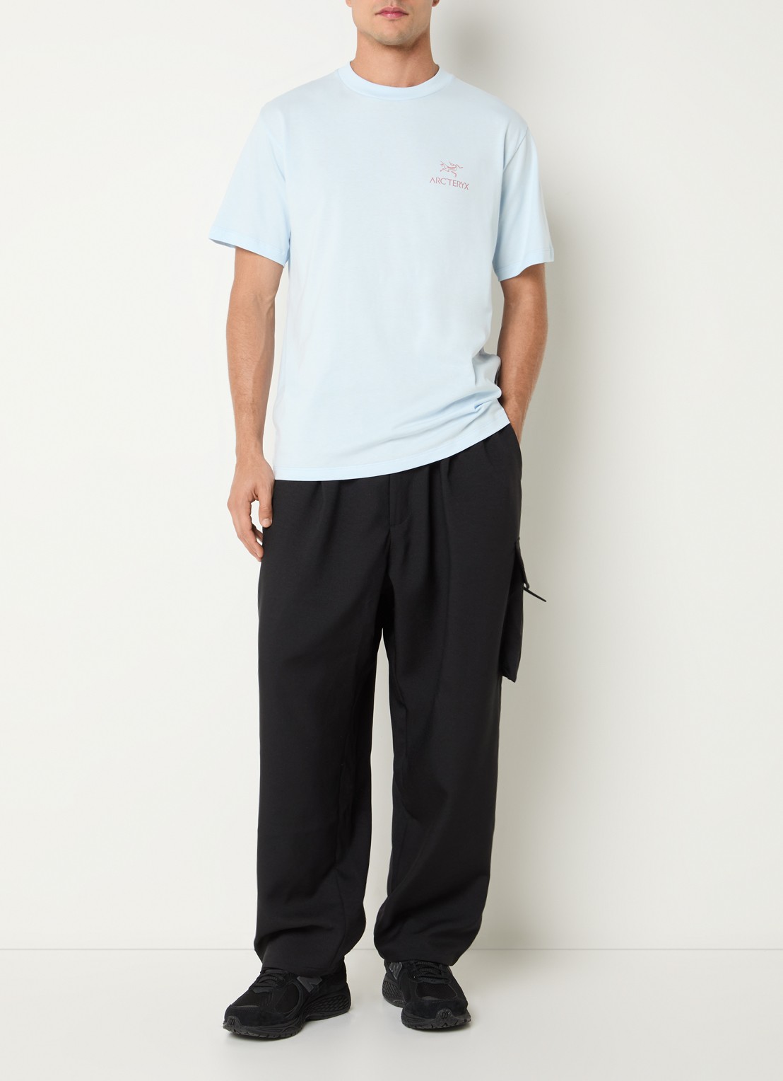 Arc'teryx Kragg T-shirt met logo- en backprint - voorkant 2 lichtblauw
