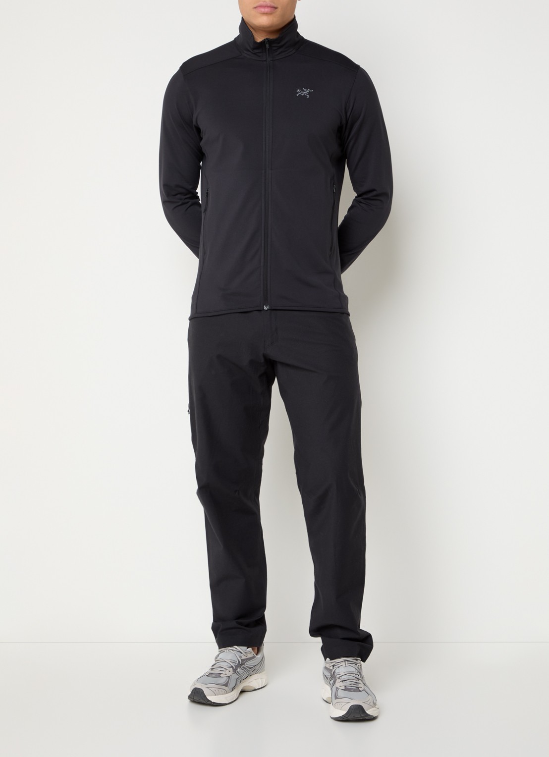Arc'teryx Kyanite sweatvest met ritszakken en logoborduring - voorkant 4 zwart