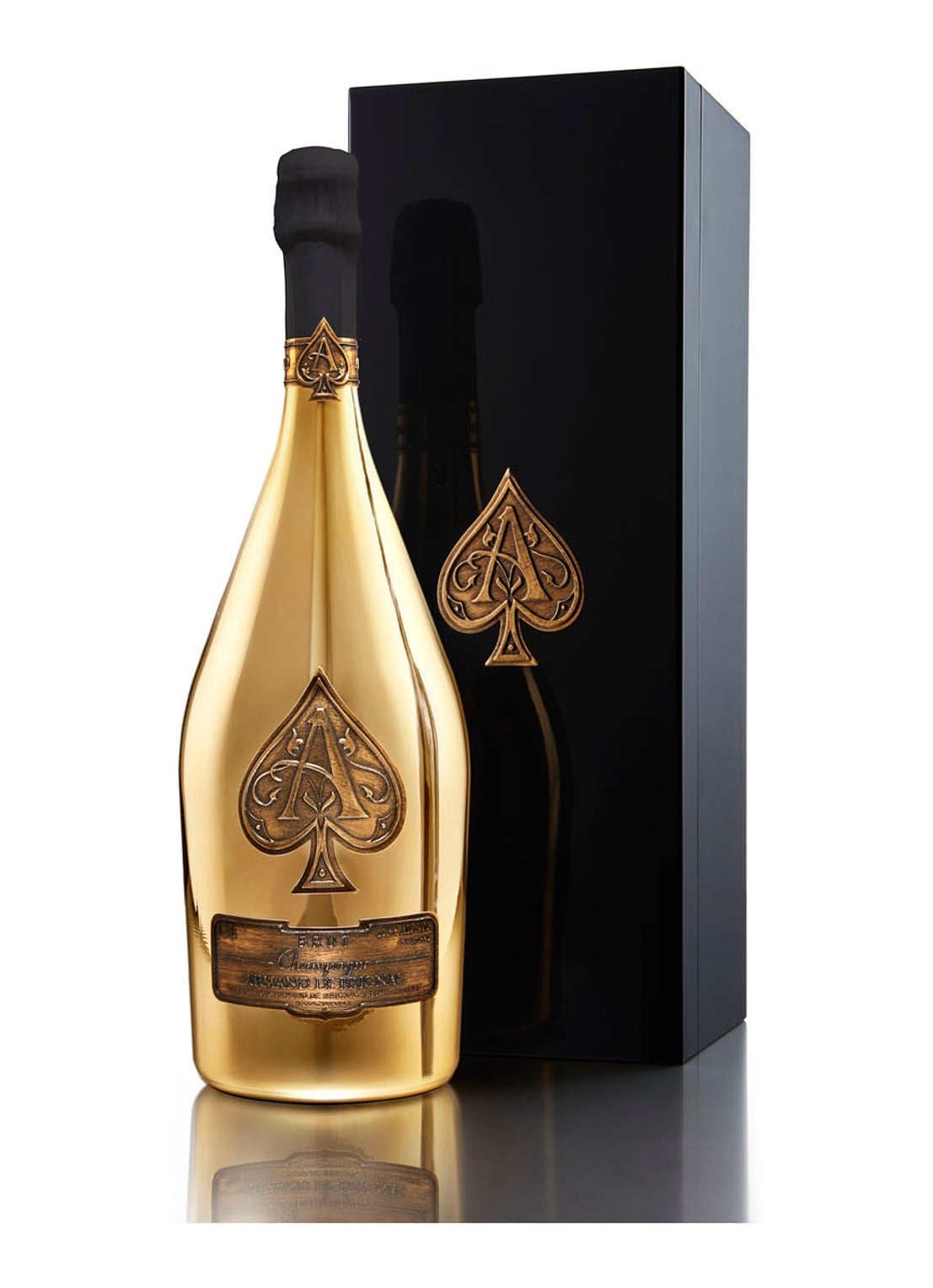 Armand de Brignac Champagne Ace of Spades Brut Gold Magnum in geschenkverpakking 1,5 liter - voorkant undefined