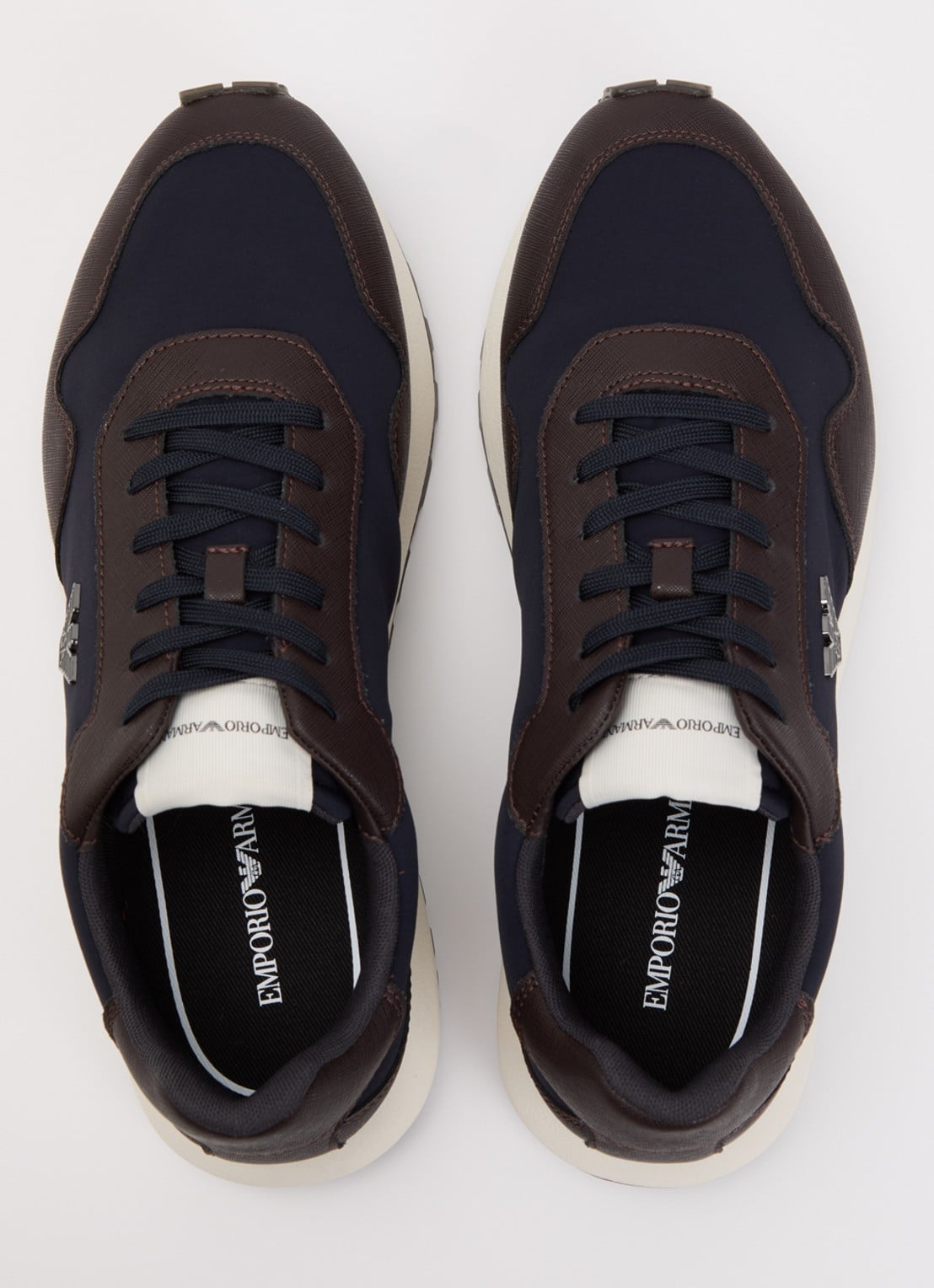 Armani ASV Nylon sneakers met leren details en logo  - detail 2 donkerblauw