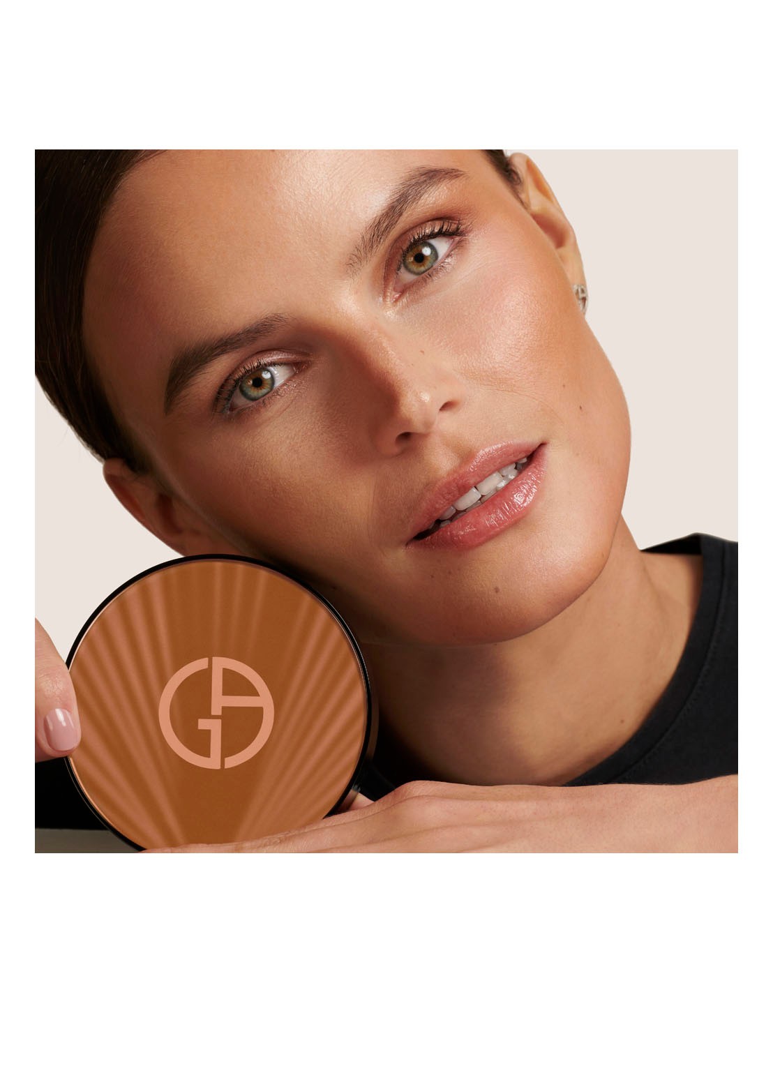 Armani Beauty Luminous Silk Bronzing Powder - Limited Edition - detail 5 100 os