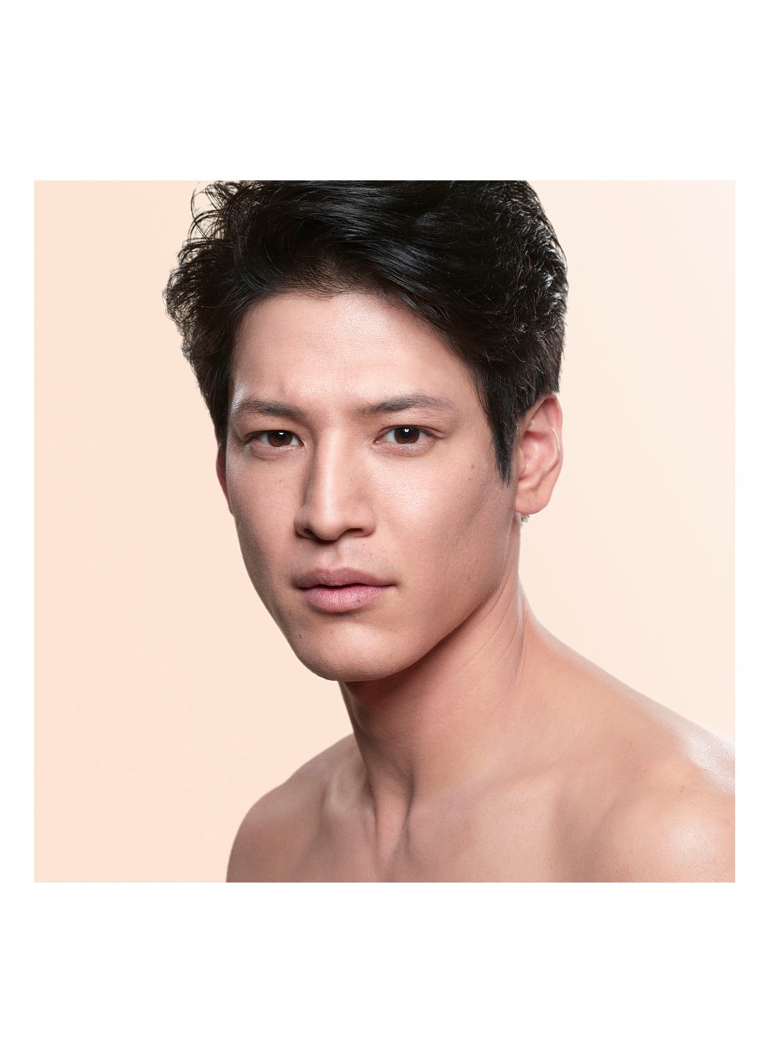 Armani Beauty Luminous Silk Foundation - detail 4 5.25