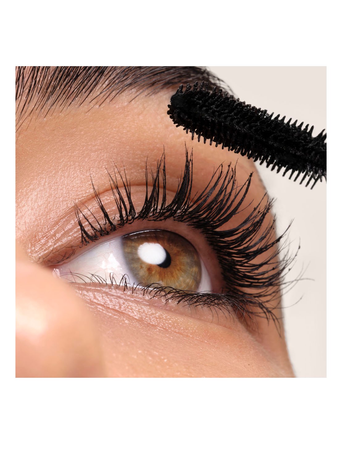 Armani Beauty Vertigo Lift Mascara - detail 4 zwart