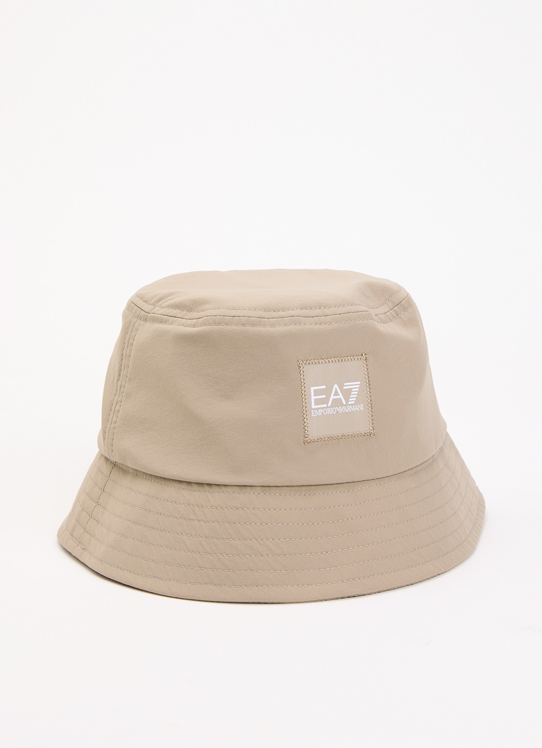 Armani Bucket hoed met logo - voorkant zand