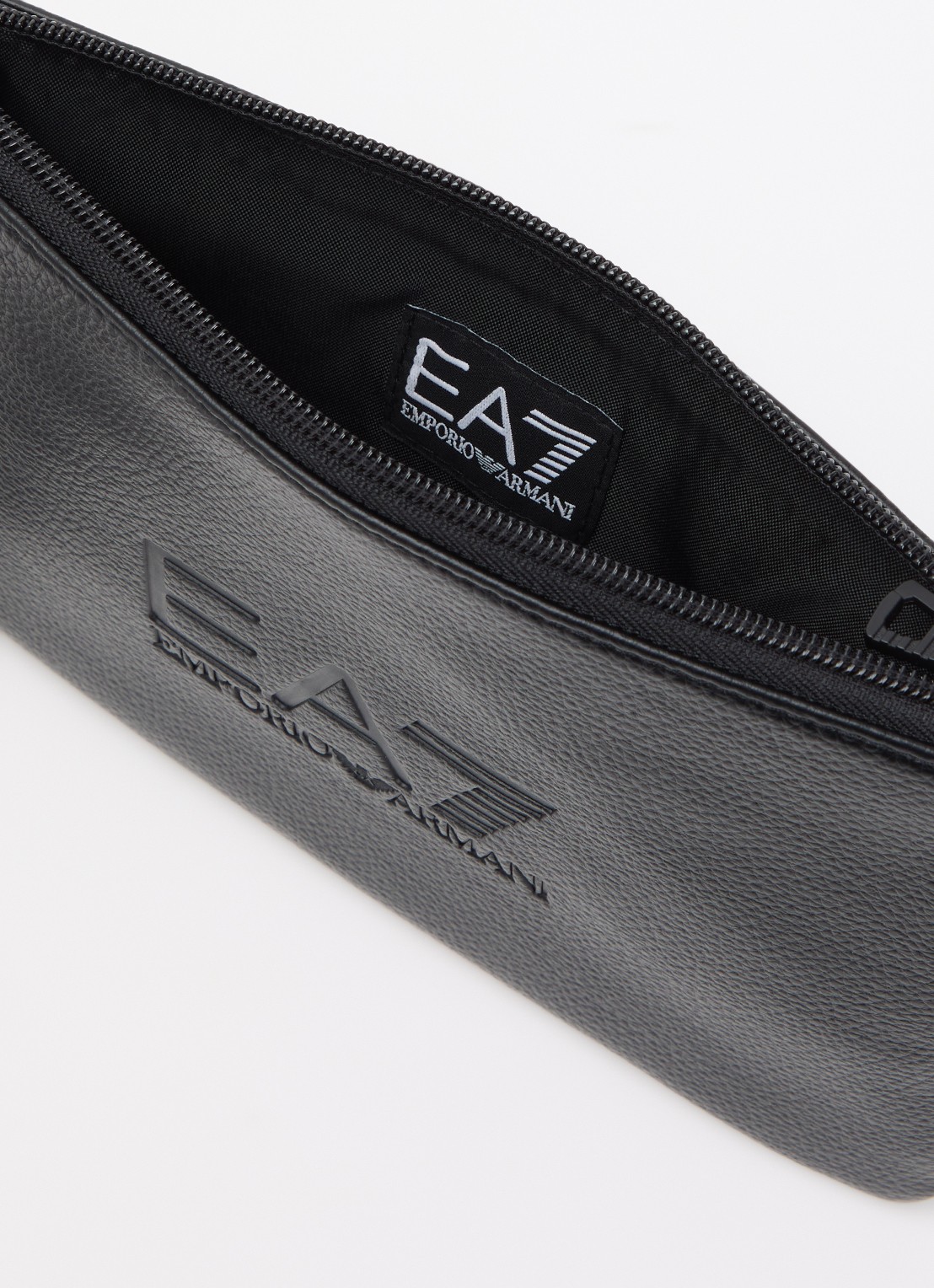 Armani Clutch van imitatieleer met logo - detail zwart