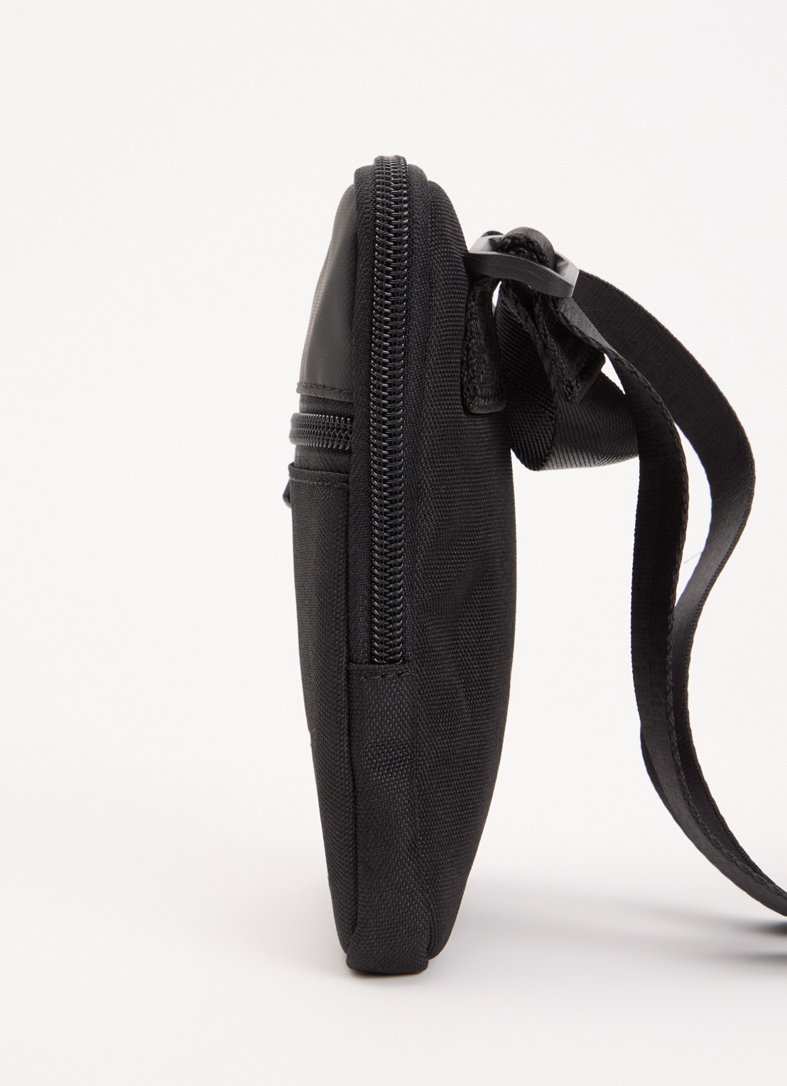 Armani Crossbodytas met logo en verstelbare schouderriem - detail 2 zwart