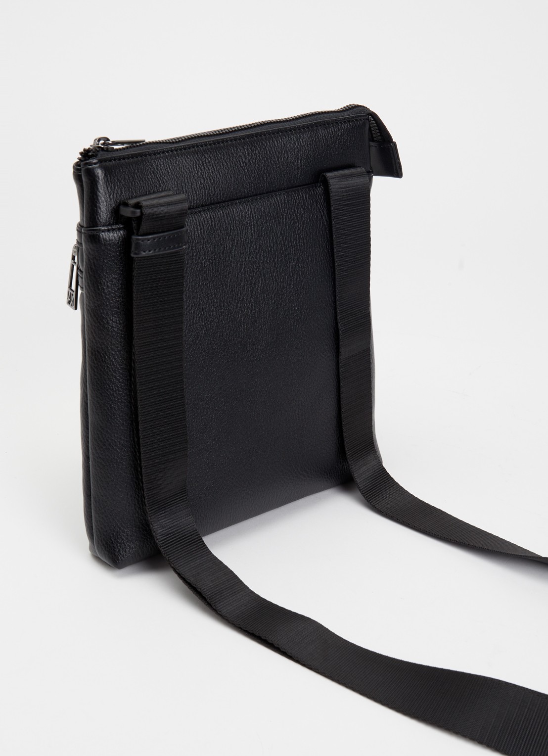 Armani Crossbodytas met logo - achterkant zwart
