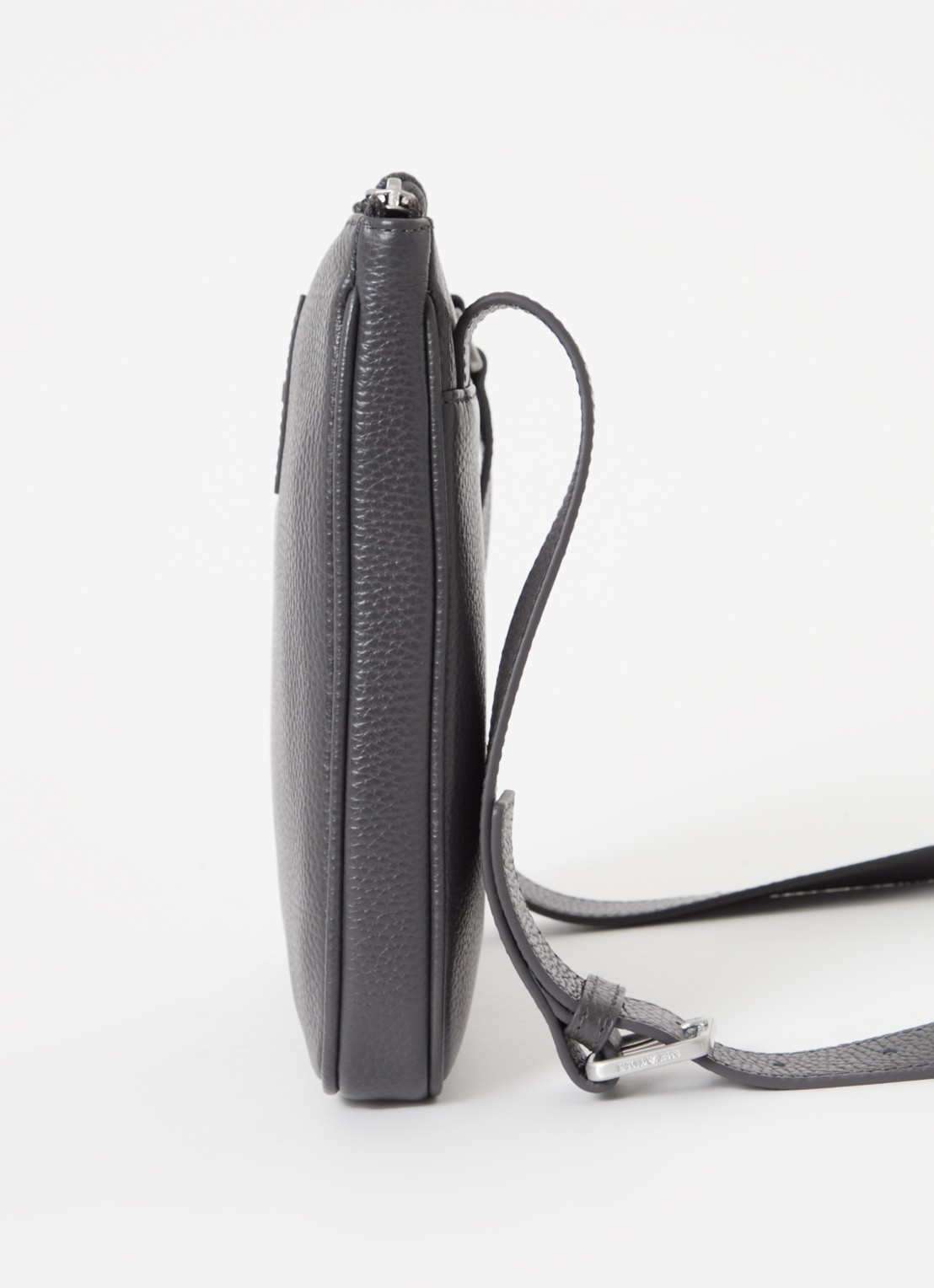 Armani Crossbodytas van leer met logo - detail 3 donkerbruin