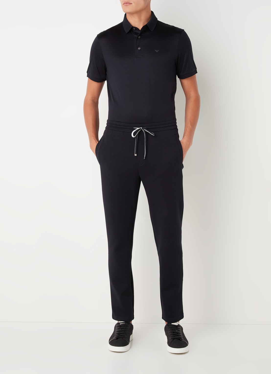 Armani Essential tapered fit joggingbroek met steekzakken - voorkant 5 donkerblauw