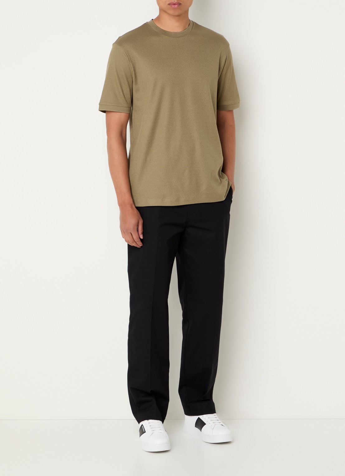 Armani Fijngebreid T-shirt met ingebreid patroon - voorkant 4 mosgroen