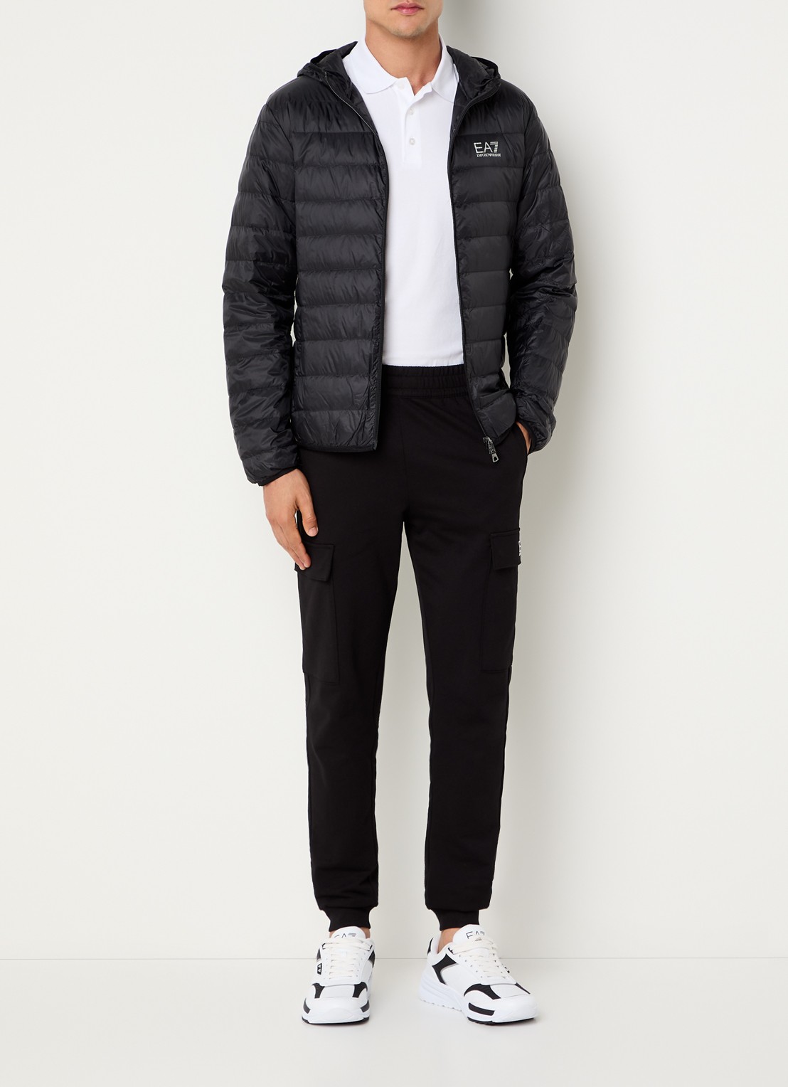 Armani Gewatteerd jack met donsvulling en logo - voorkant 2 zwart