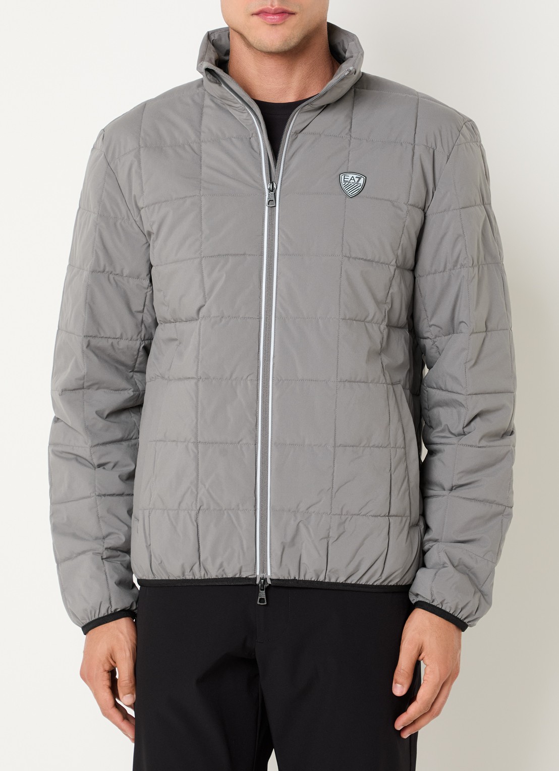 Armani Gewatteerd jack met quilt patroon en logo - detail grijs