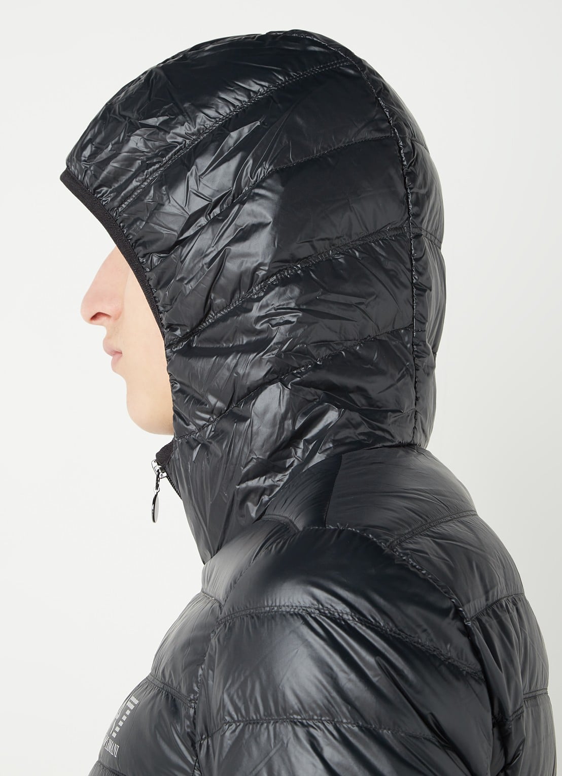 Armani Gewatteerd trainingsjack met donsvulling en logo - detail 4 zwart