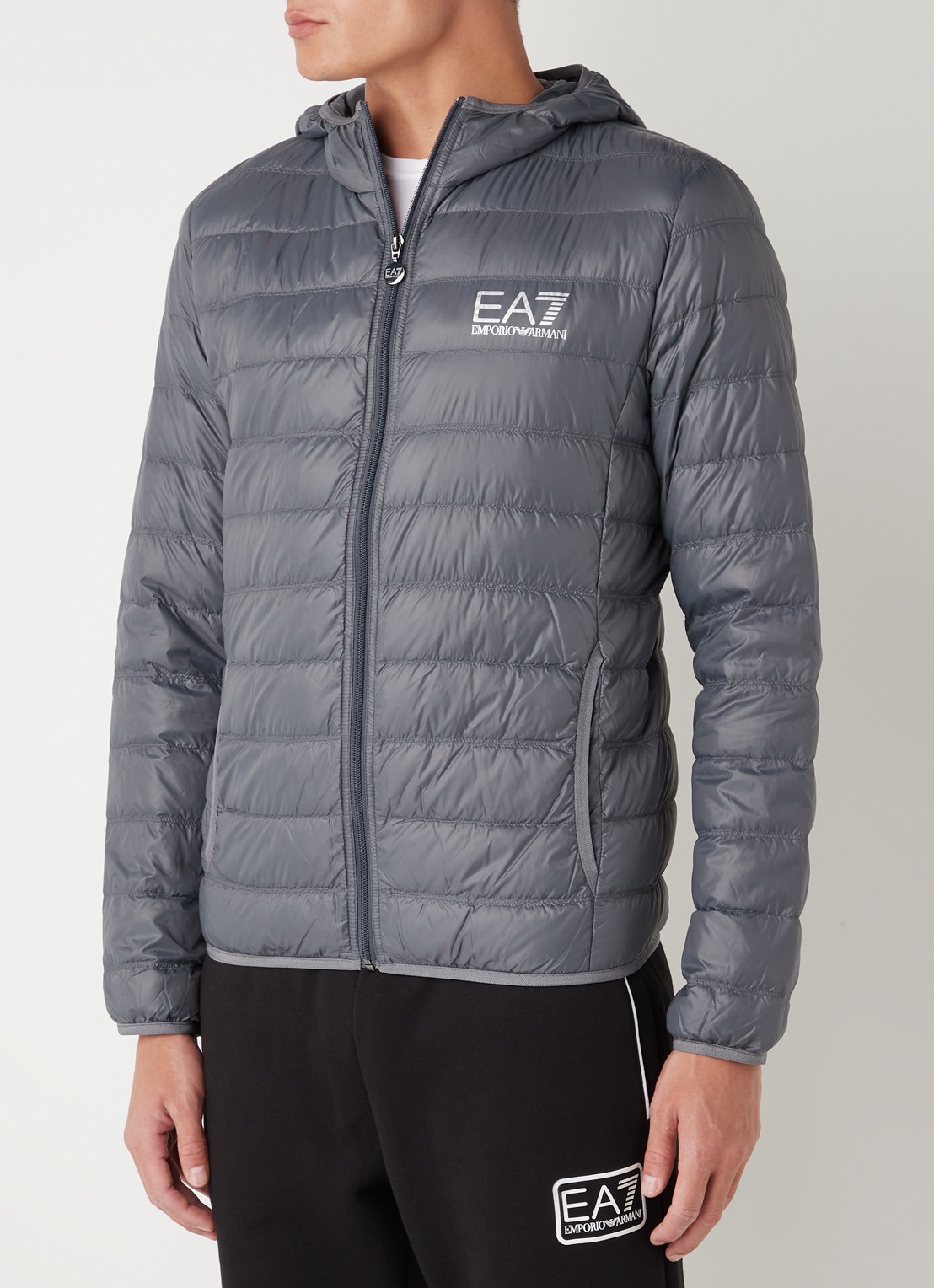 Armani Gewatteerd trainingsjack met donsvulling en logo - detail 3 donkergrijs