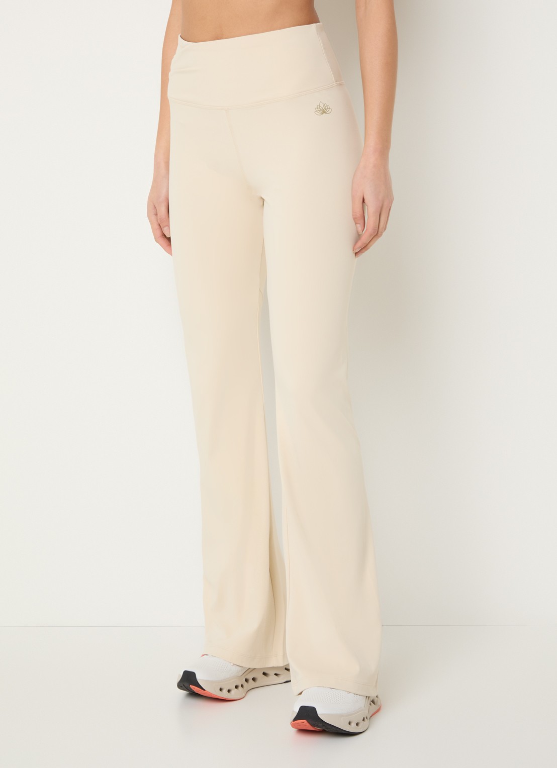 Armani High waist flared fit trainingsbroek - detail 2 vanillegeel