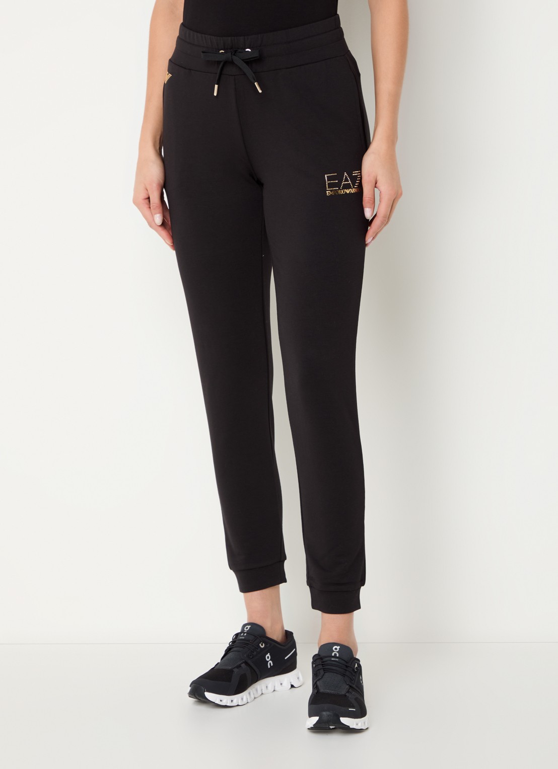 Armani High waist tapered fit joggingbroek met logo en strass - detail 4 zwart