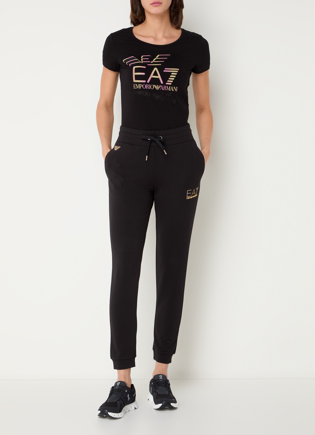 Armani High waist tapered fit joggingbroek met logo en strass - voorkant 3 zwart