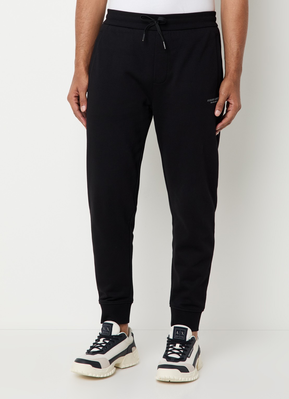 Armani High waist tapered fit joggingbroek met steekzakken - detail zwart