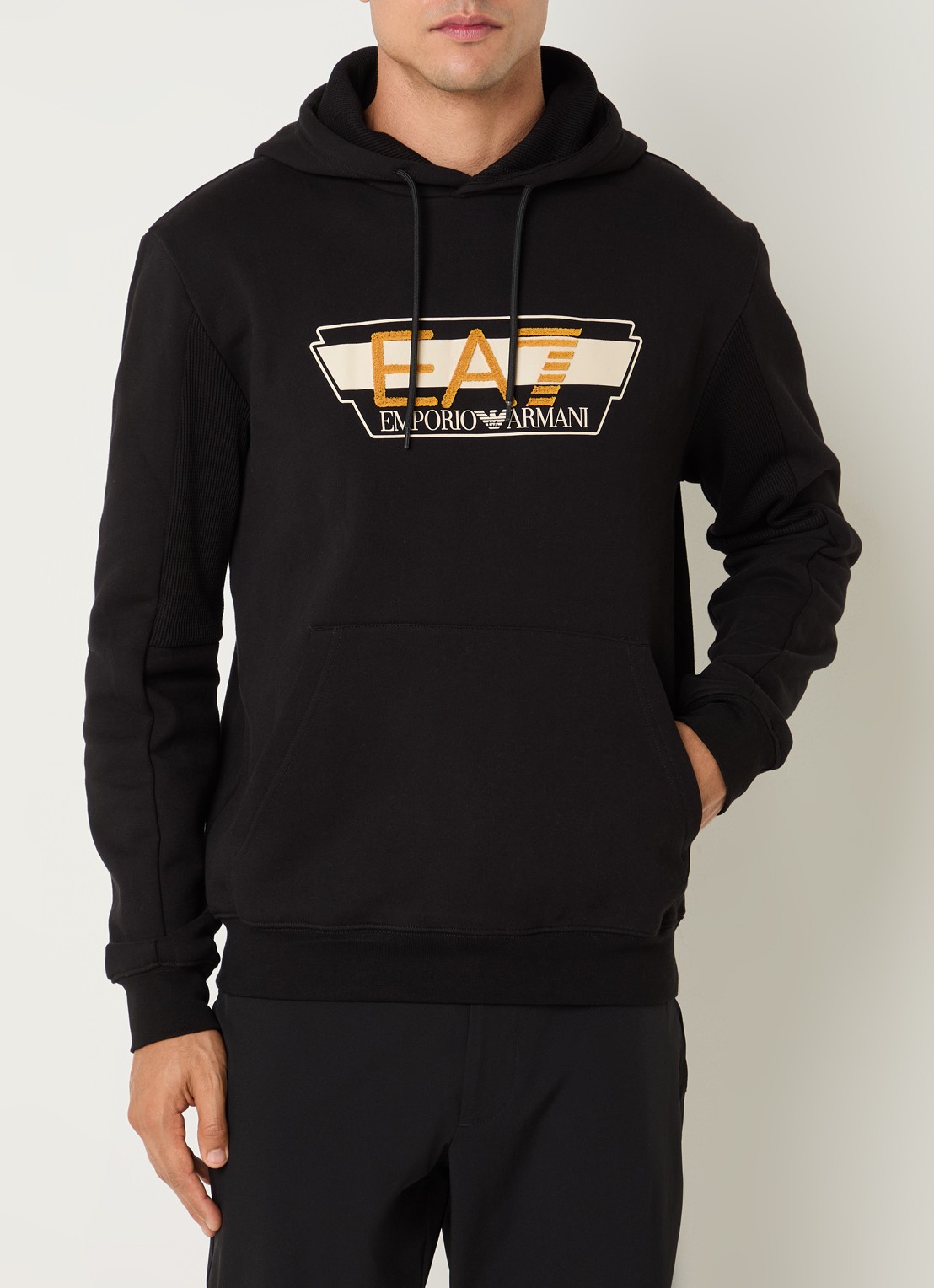Armani Hoodie met 3D logoprint - detail 4 zwart