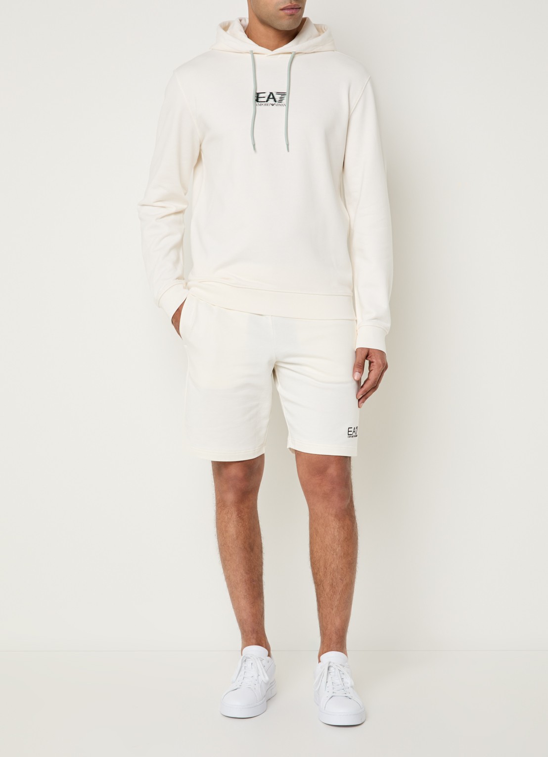 Armani Hoodie met logo- en backprint - voorkant 5 gebroken wit