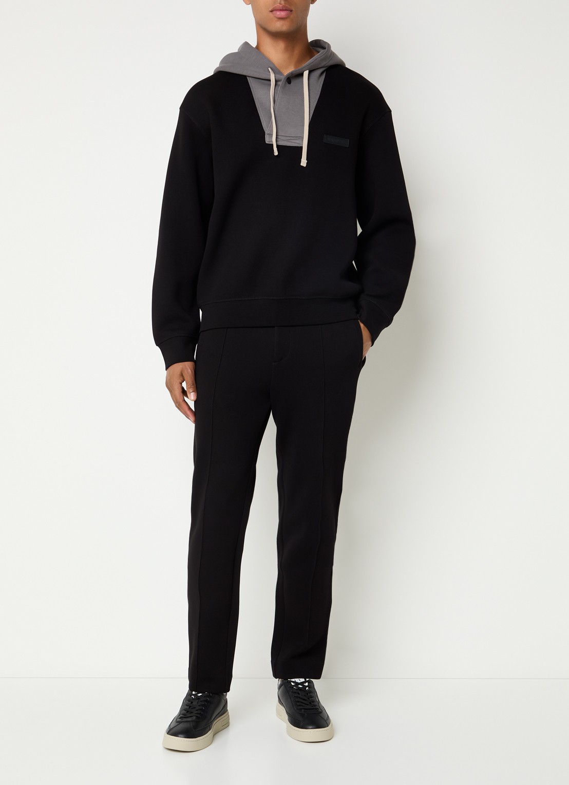 Armani Hoodie met logo - voorkant 5 zwart