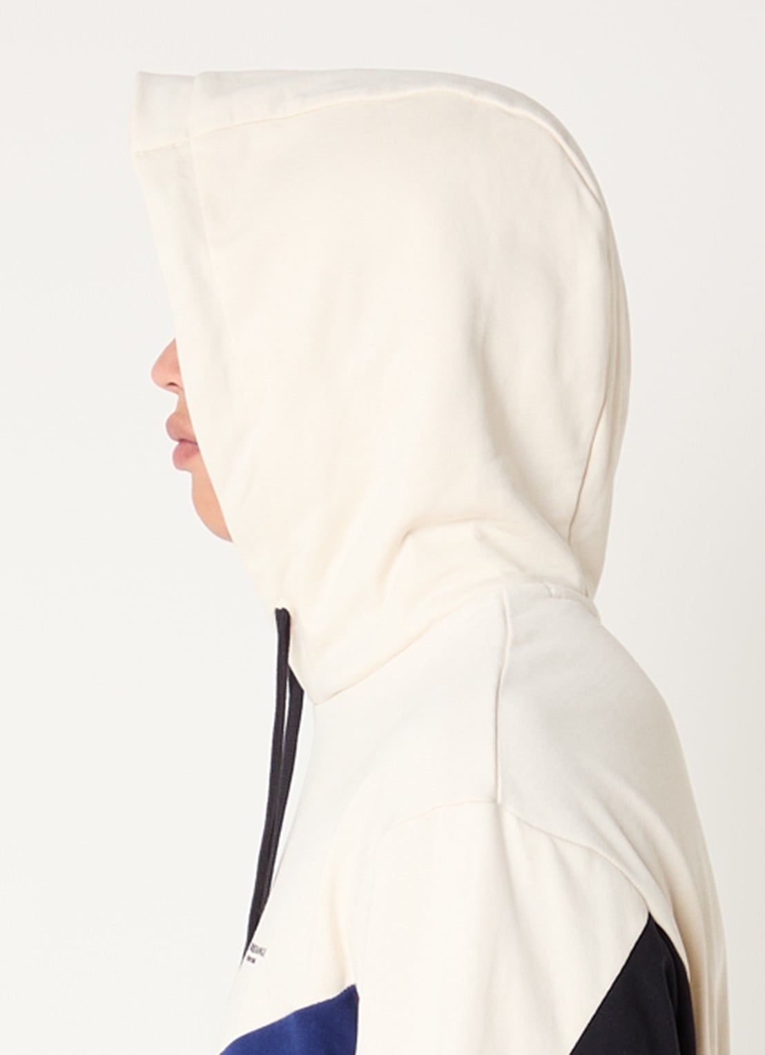 Armani Hoodie met logo - detail 3 gebroken wit