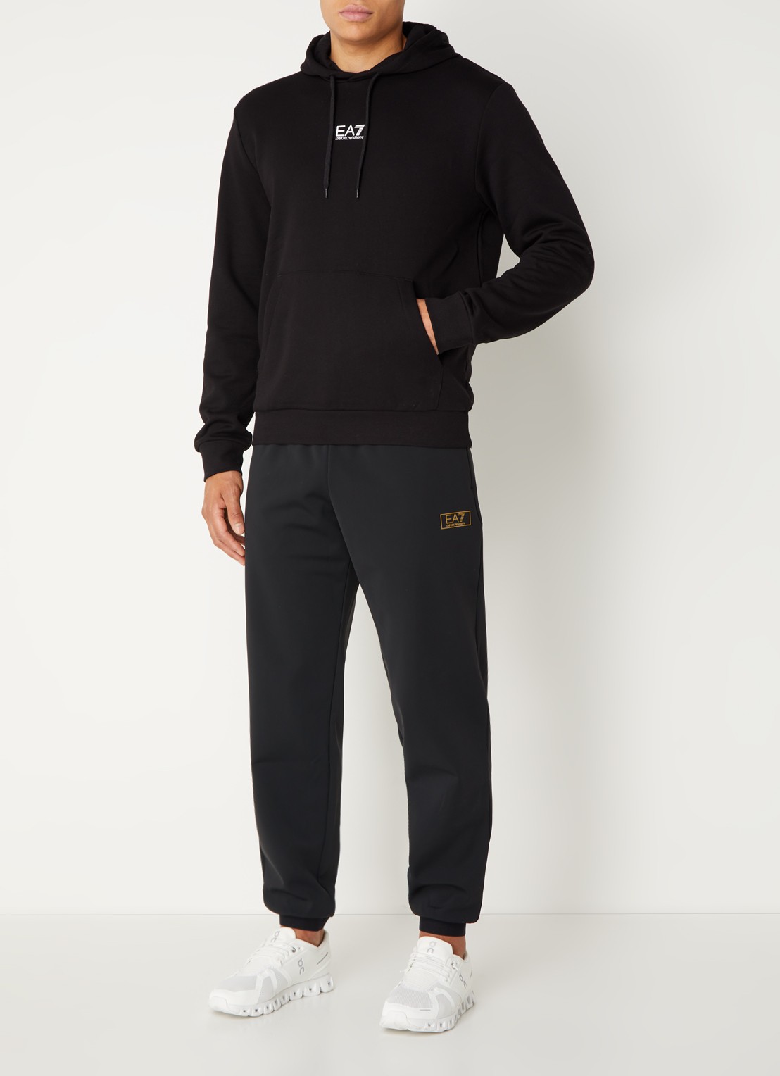 Armani Hoodie met logo - voorkant 5 zwart