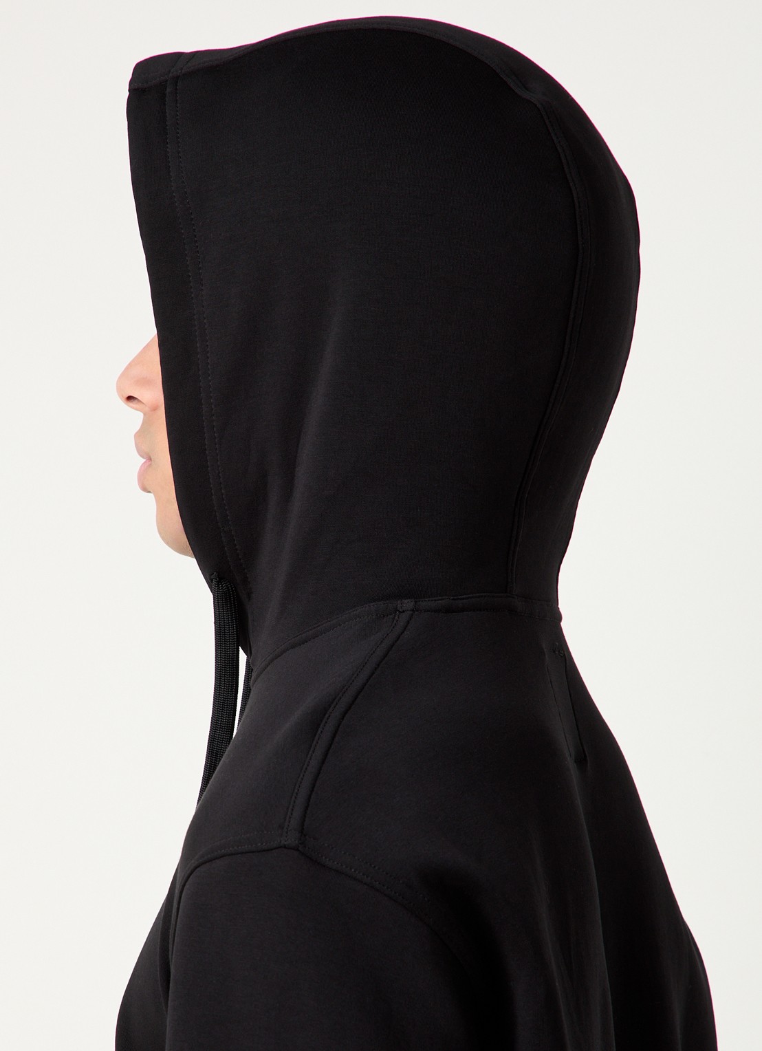 Armani Hoodie met logoborduring - detail 4 zwart