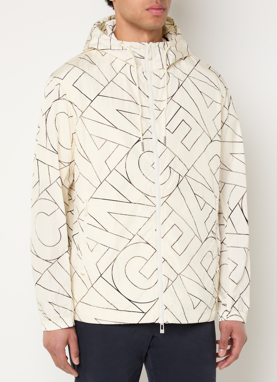 Armani Jack met capuchon en logoprint - detail creme