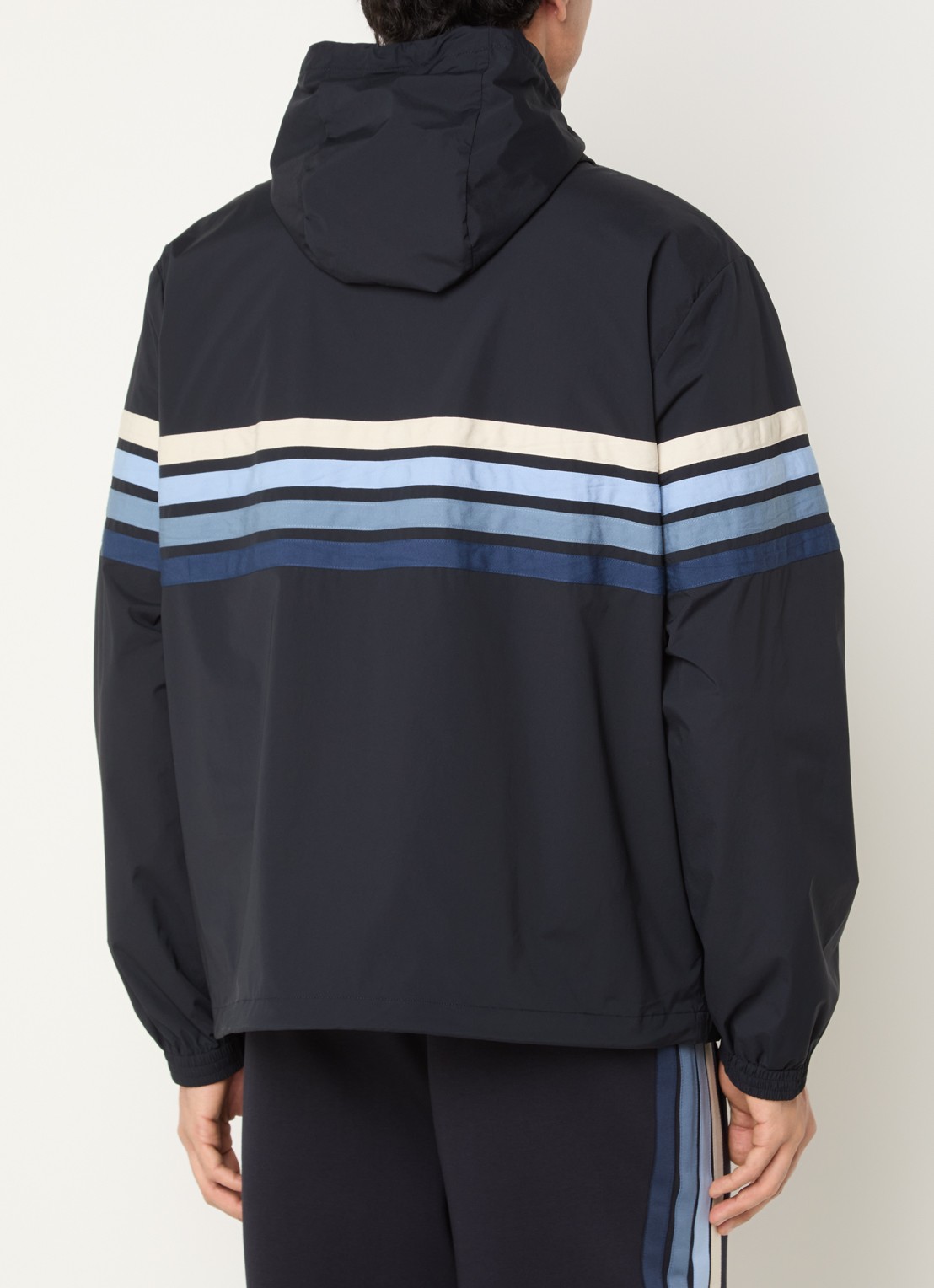 Armani Jack met logo en steekzakken - achterkant donkerblauw
