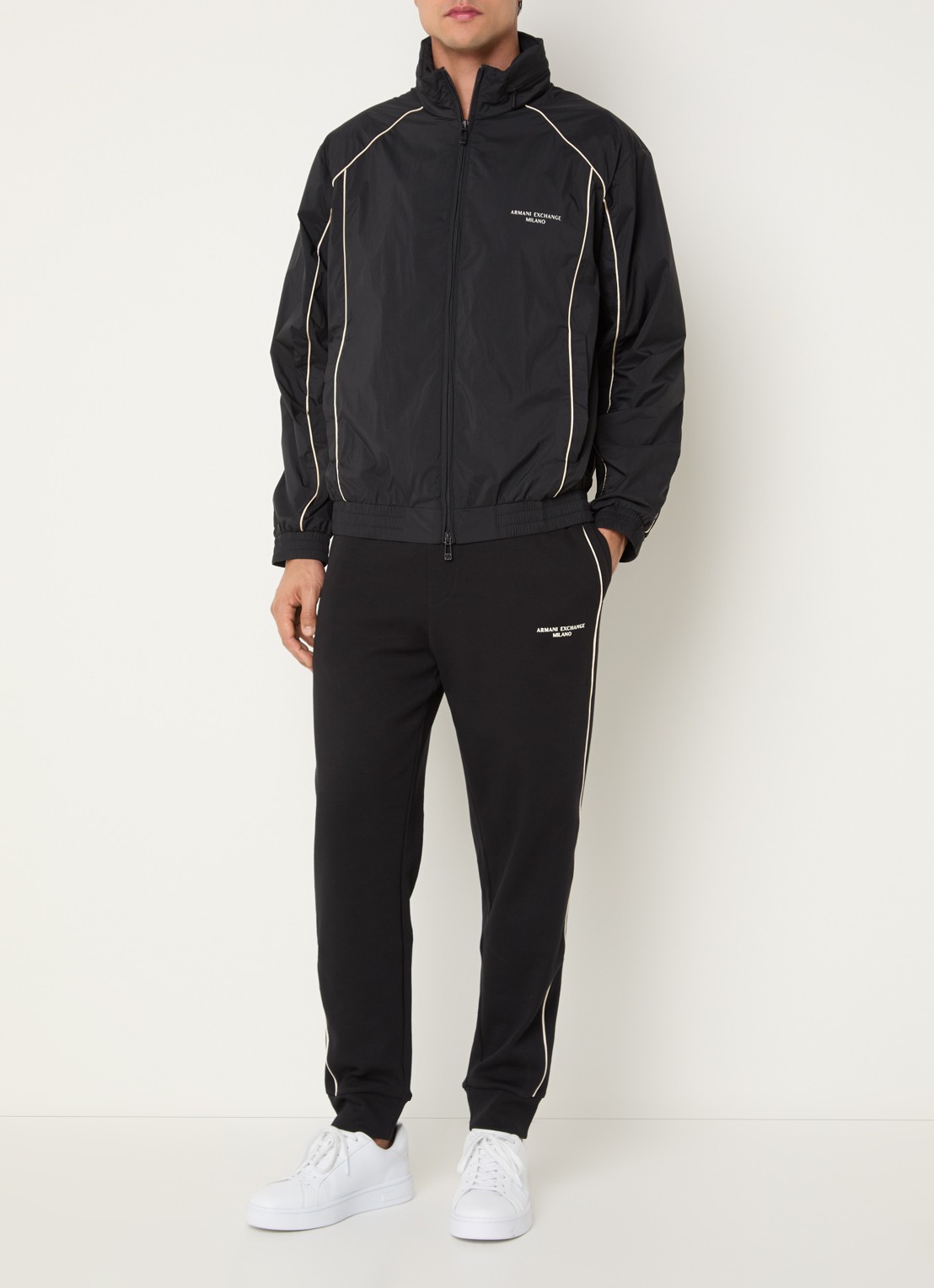 Armani Jack met logo en steekzakken - voorkant 4 zwart
