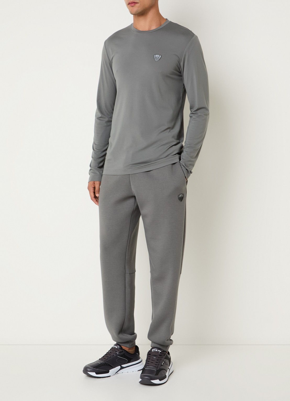 Armani Long sleeve met logopatch - voorkant 4 lichtgrijs