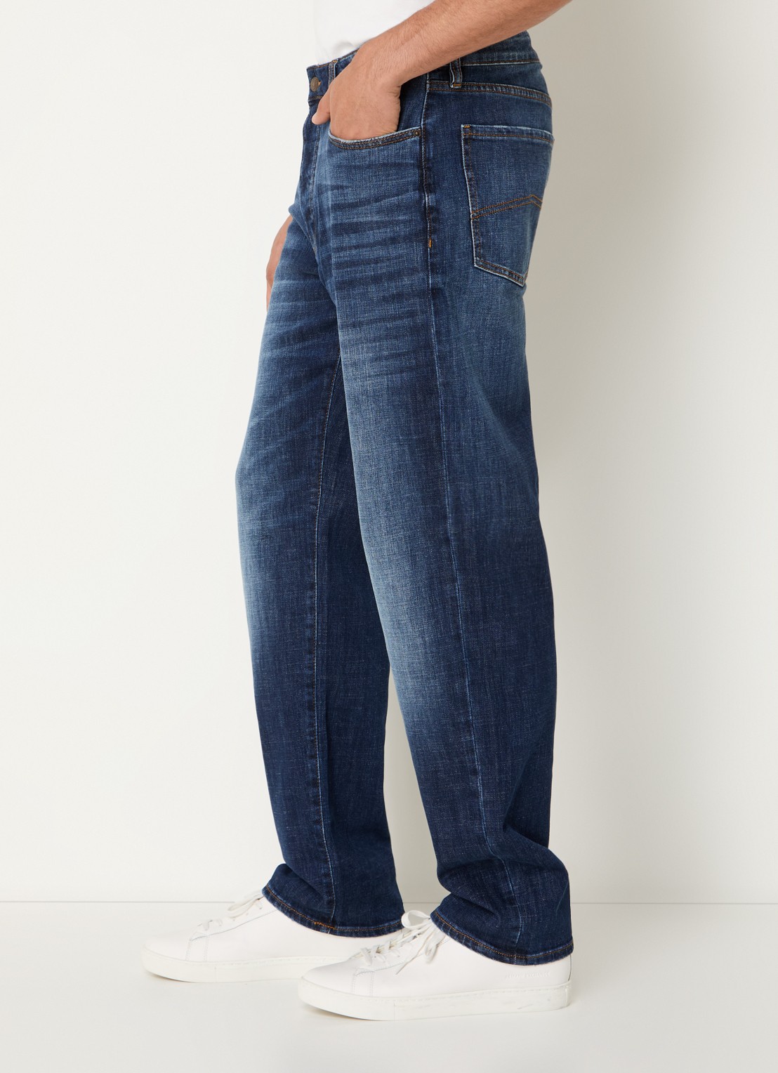 Armani Loose fit jeans met donkere wassing - detail 2 indigo
