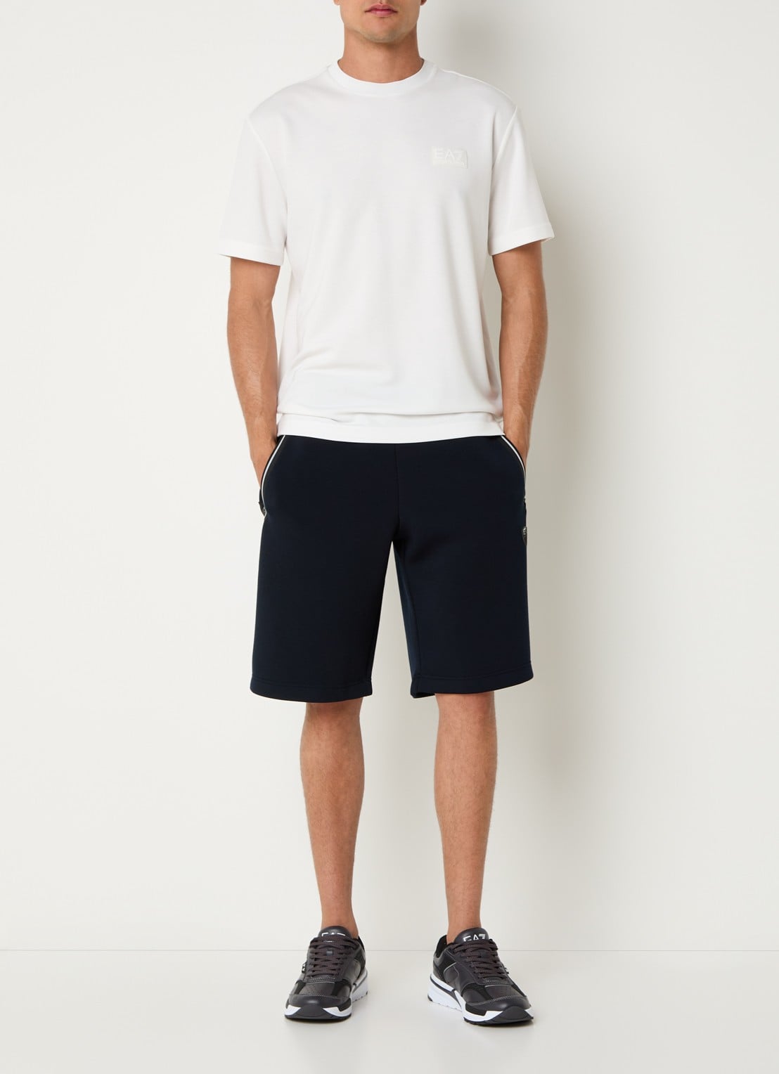 Armani Loose fit joggingbroek met trekkoord en logo - voorkant 4 donkerblauw