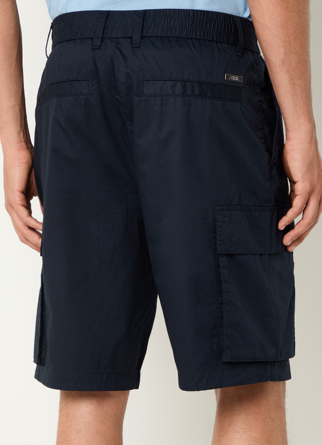 Armani Loose fit korte cargobroek met steekzakken - achterkant donkerblauw