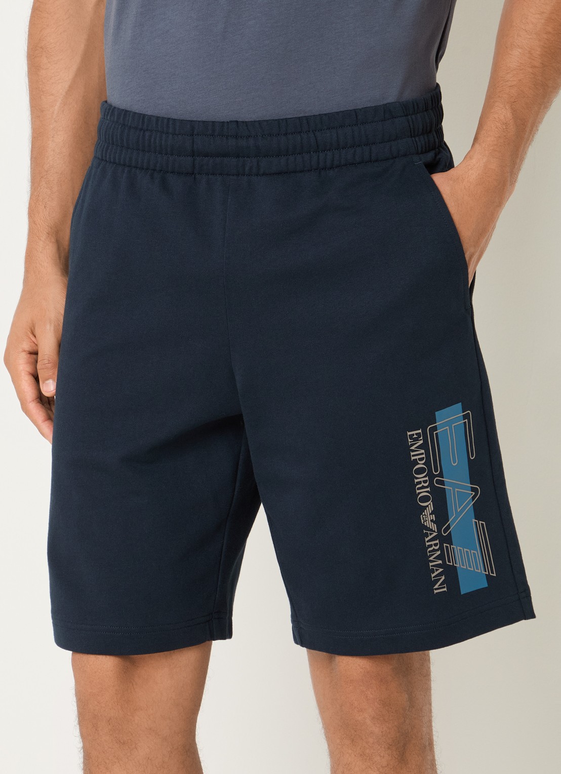 Armani Loose fit korte joggingbroek met logo - detail 4 blauw
