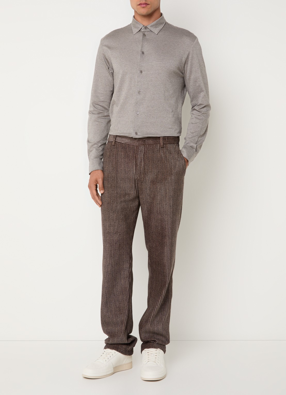 Armani Loose fit pantalon met steekzakken  - voorkant 4 lichtbruin
