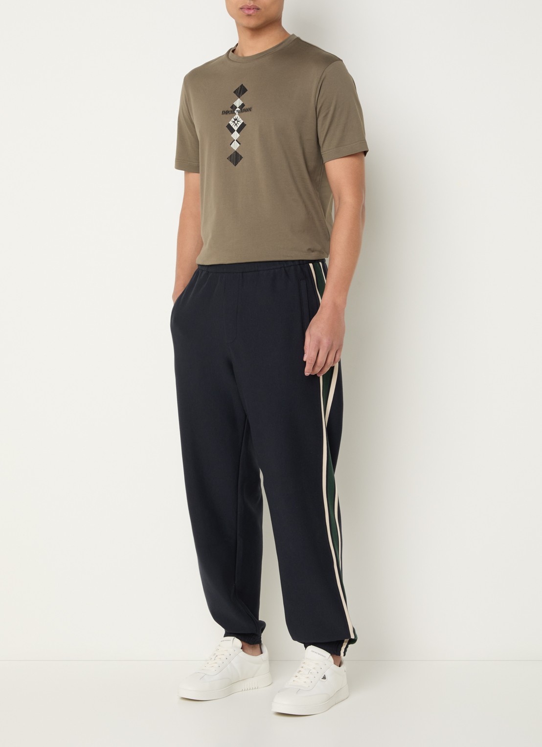 Armani Mid waist tapered fit joggingbroek - voorkant 4 donkerblauw