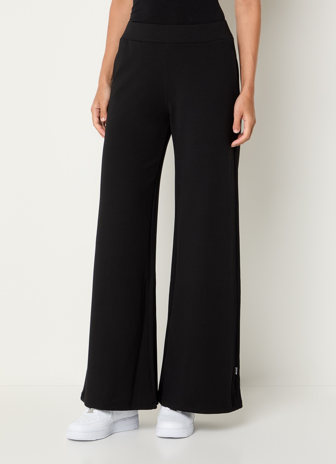 Armani Mid waist wide fit broek met steekzakken - detail zwart