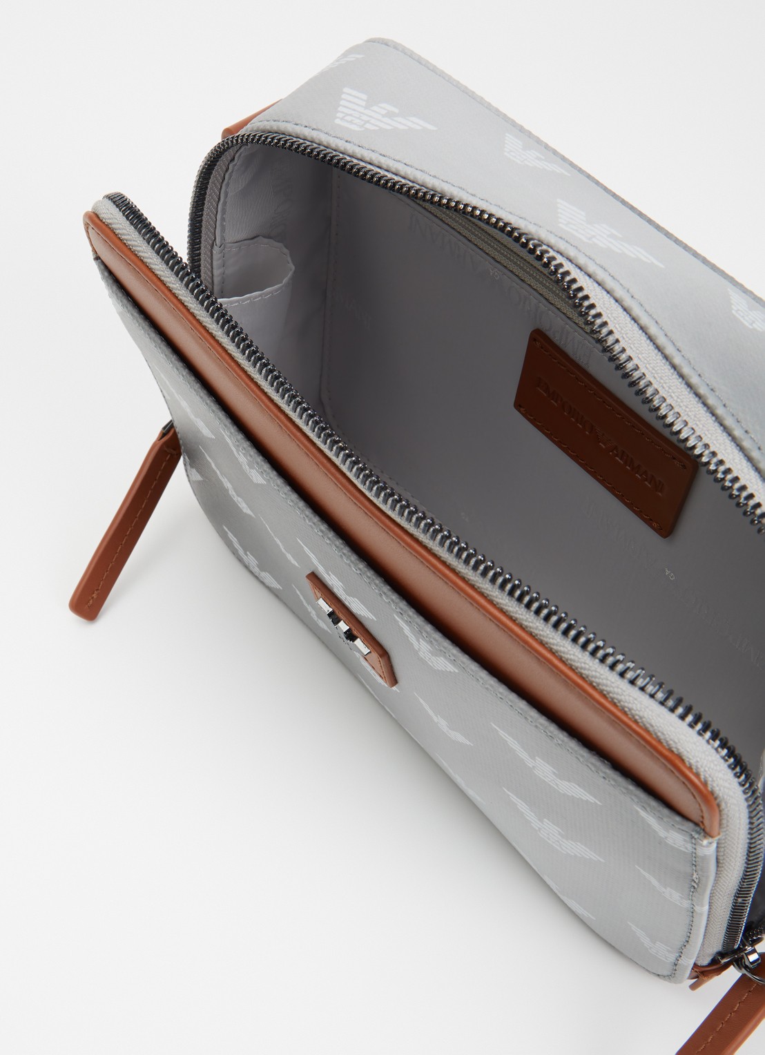 Armani Mini all-over eagle schoudertas van canvas met logo  - detail 3 grijs