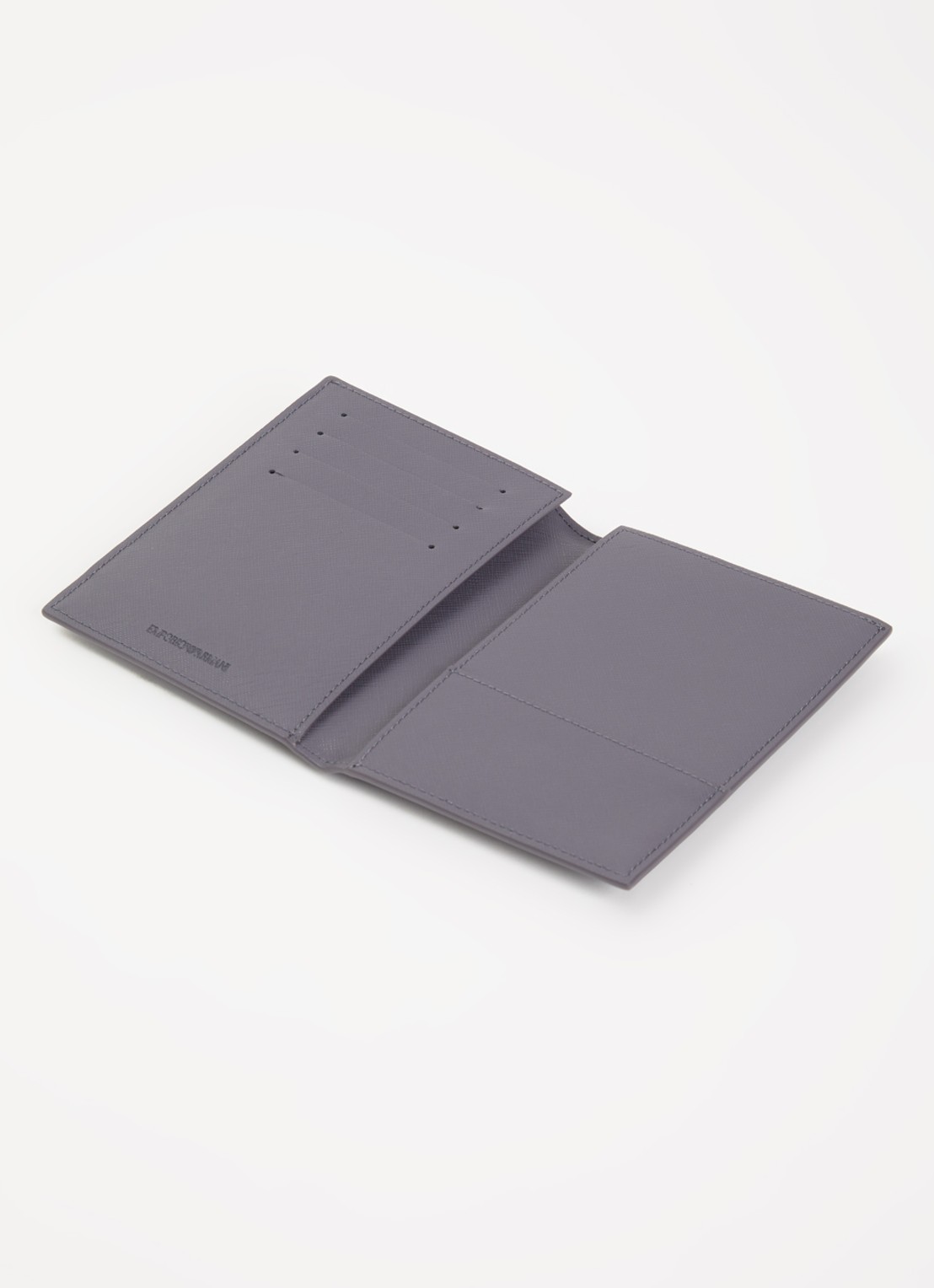 Armani Paspoortetui met logo - voorkant 2 taupe