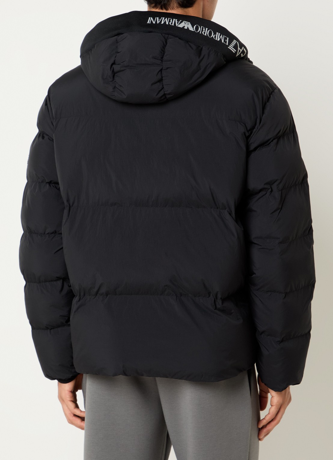 Armani Puffer jack met capuchon en steekzakken - achterkant 2 zwart