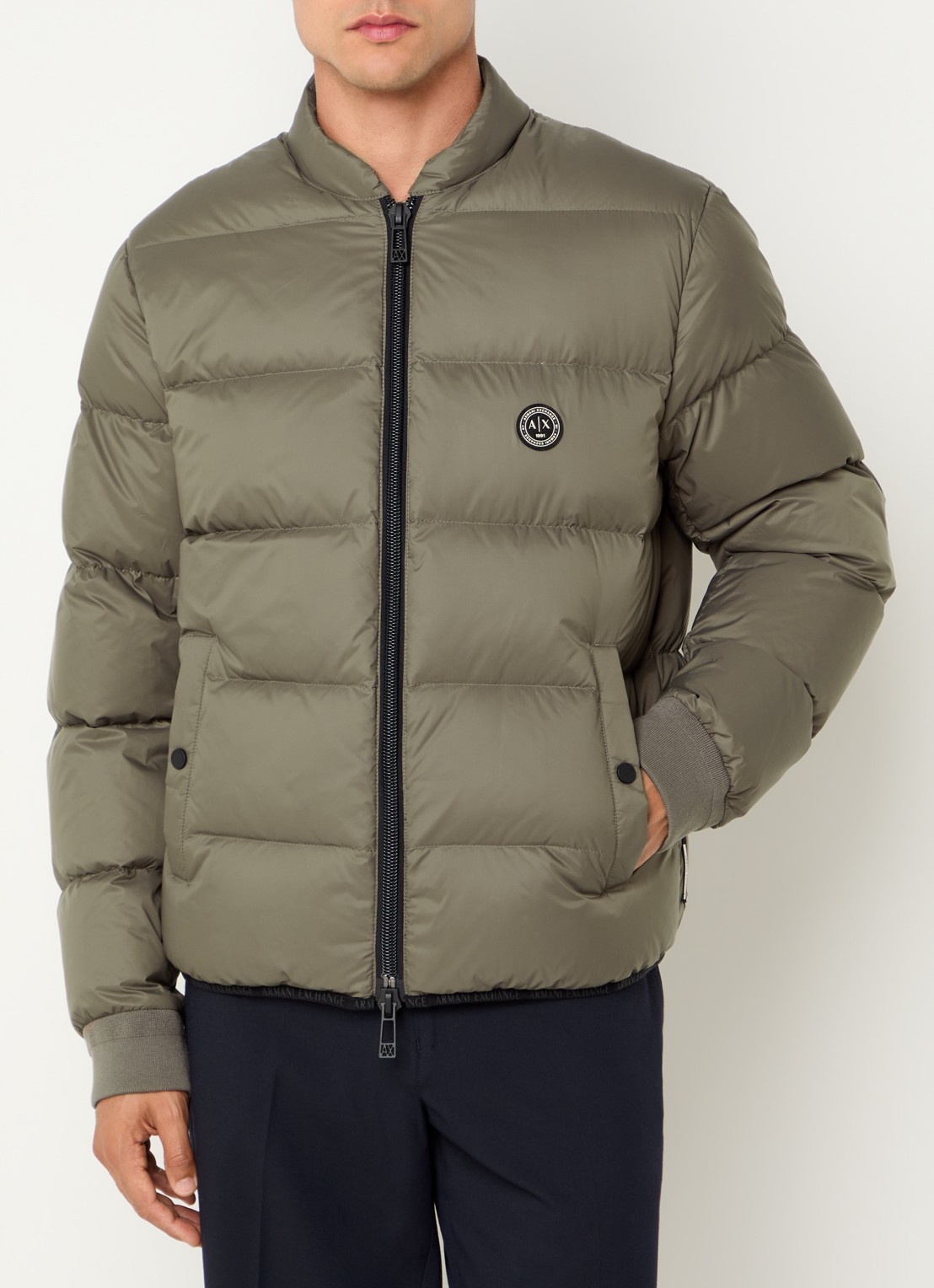 Armani Puffer jack met donsvulling en steekzakken - detail 4 donkerbeige