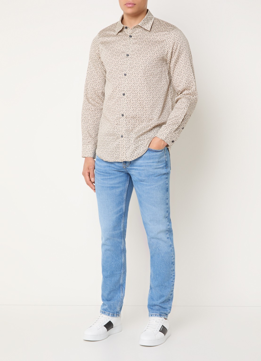 Armani Regular fit overhemd met logoprint - voorkant 2 donkerbeige