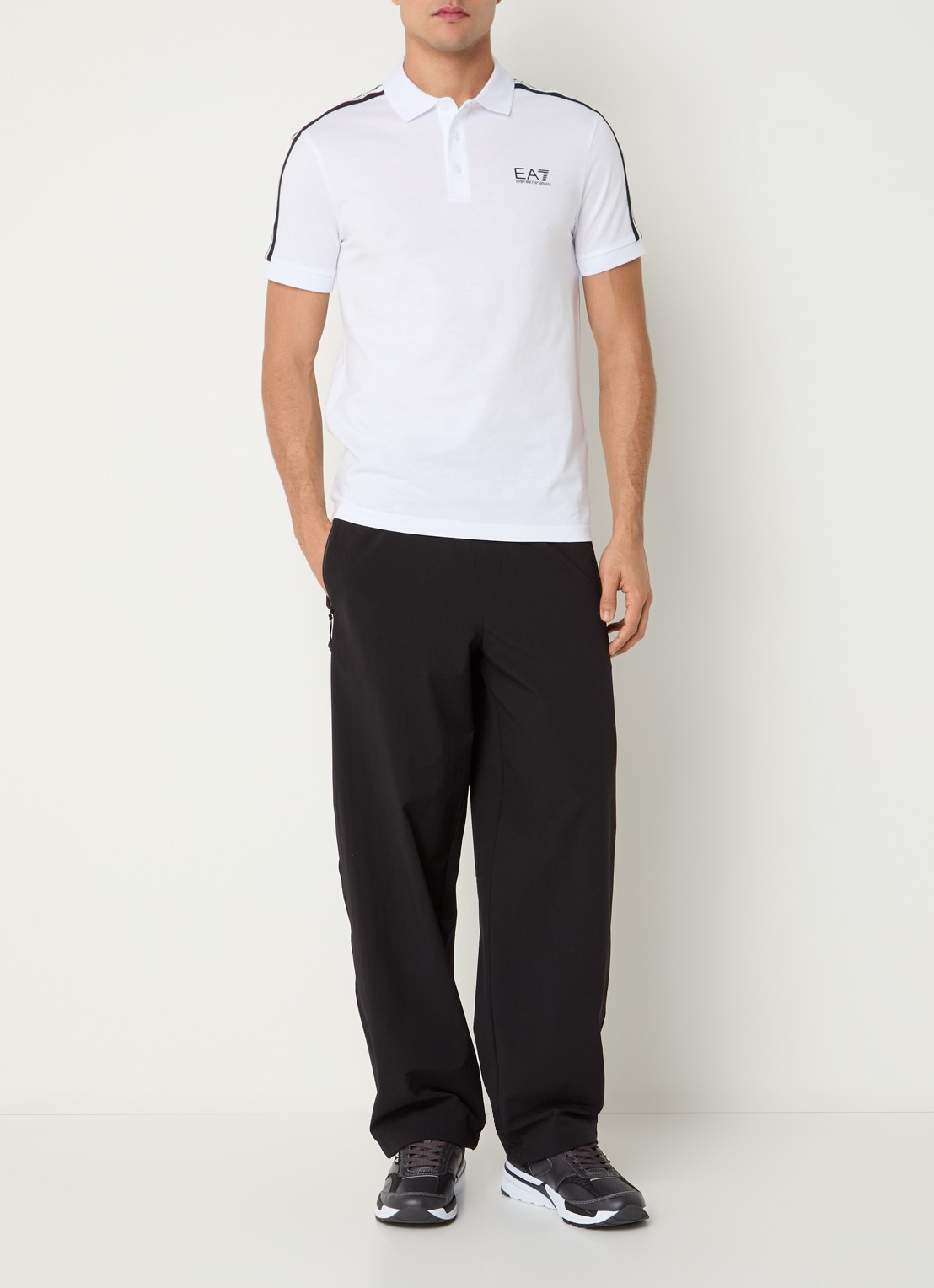 Armani Regular fit polo met logo- en backprint - voorkant 2 wit
