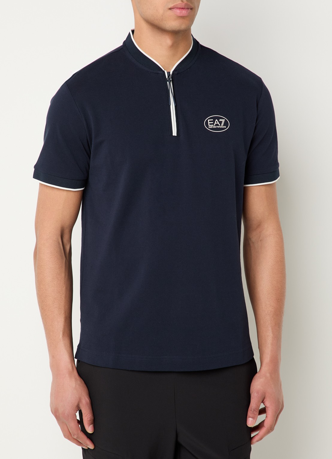 Armani Regular fit polo met logo en halve rits - detail 4 donkerblauw