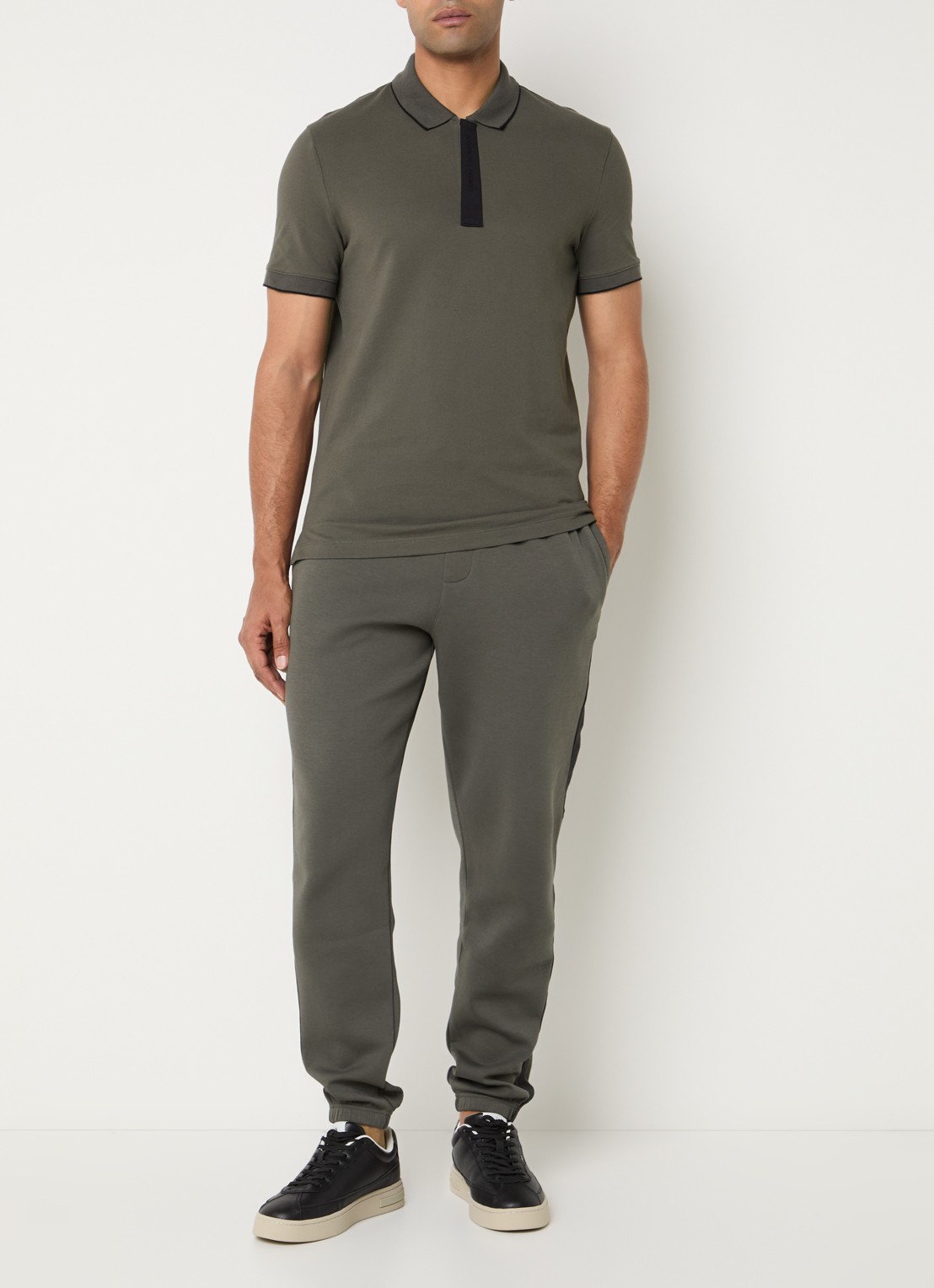 Armani Regular fit polo met logo - voorkant 2 bronsgroen
