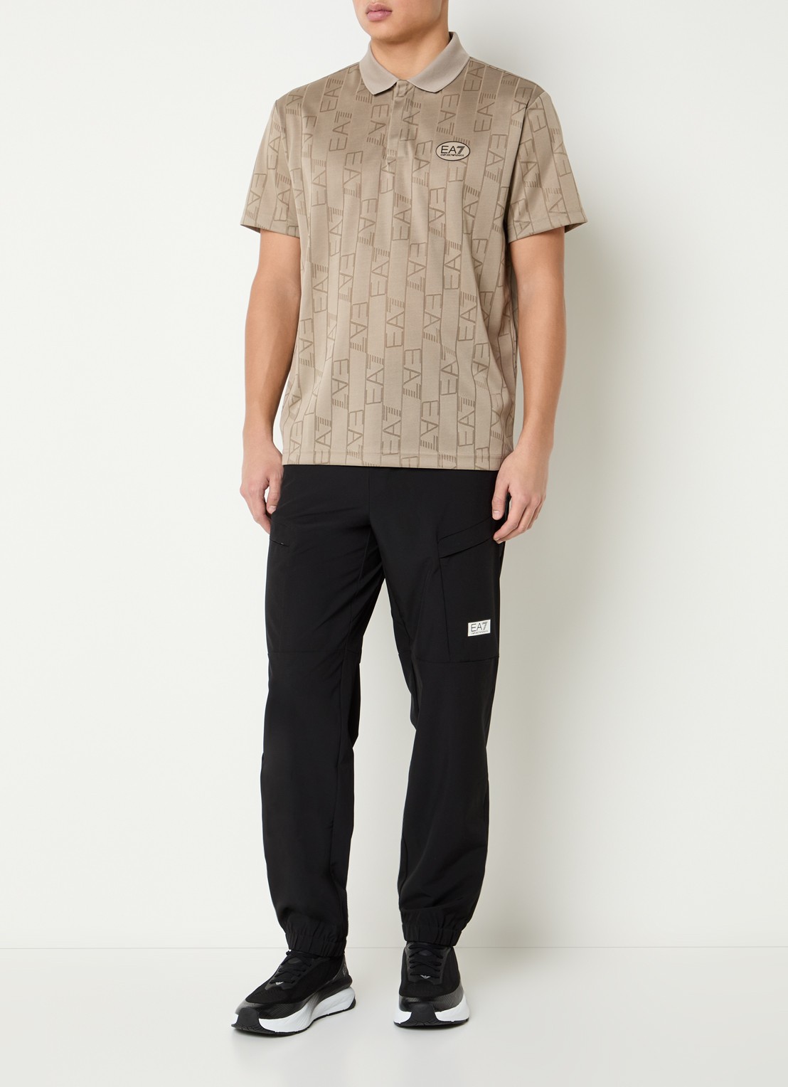Armani Regular fit polo met logoprint - voorkant 2 donkerbeige