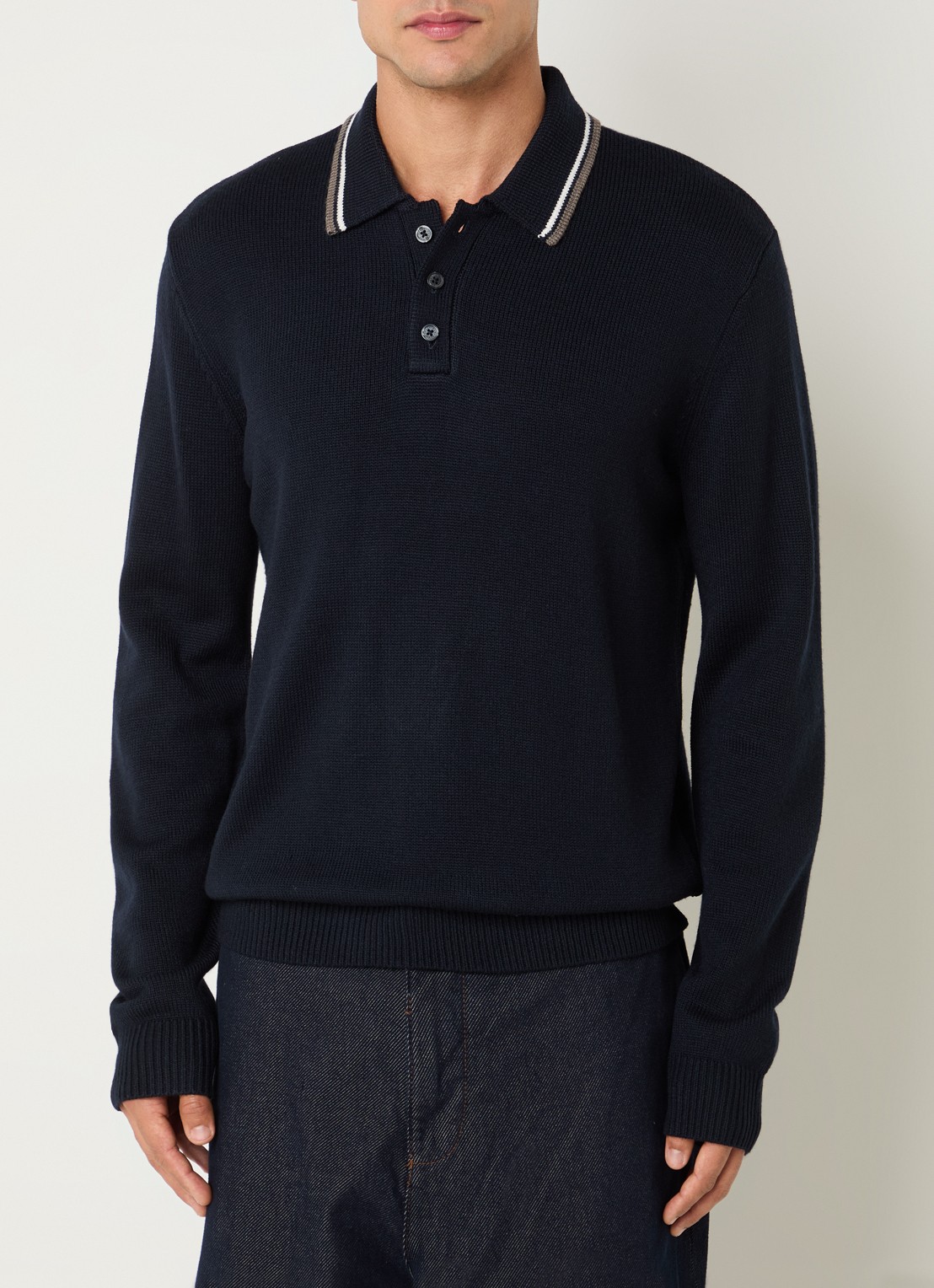 Armani Ribgebreide trui in scheerwolblend met polokraag - detail donkerblauw